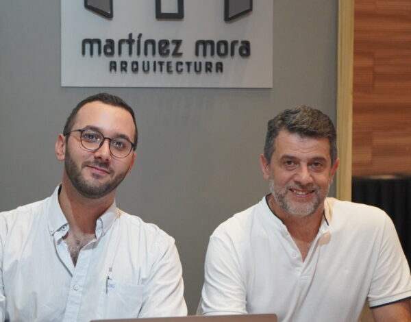 Mi primera oficina fue una obra: la historia detrás de Martínez Mora